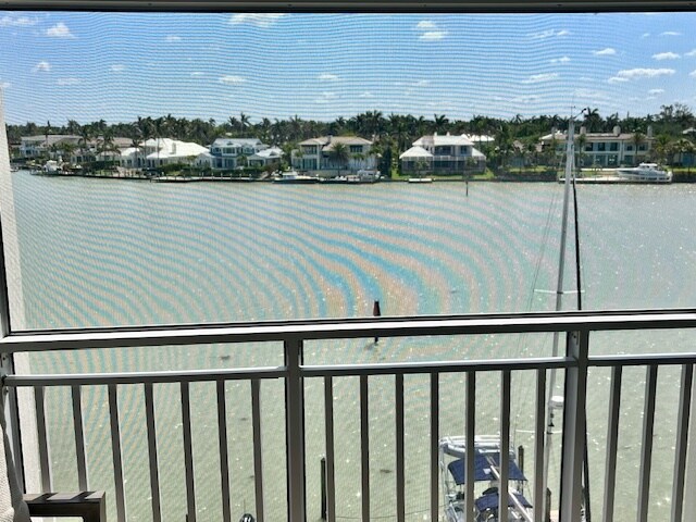 2600 Gulf Shore Blvd N in Naples, FL - Building Photo - Building Photo