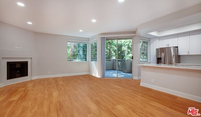 1400 Ambassador St in Los Angeles, CA - Building Photo - Building Photo