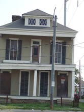 3701 Ulloa St in New Orleans, LA - Building Photo - Building Photo