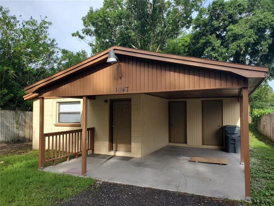 1047 Southern Ave in Lakeland, FL - Building Photo