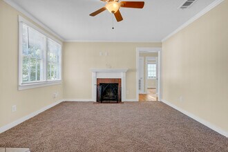 207 Border Dr E in Mobile, AL - Foto de edificio - Building Photo