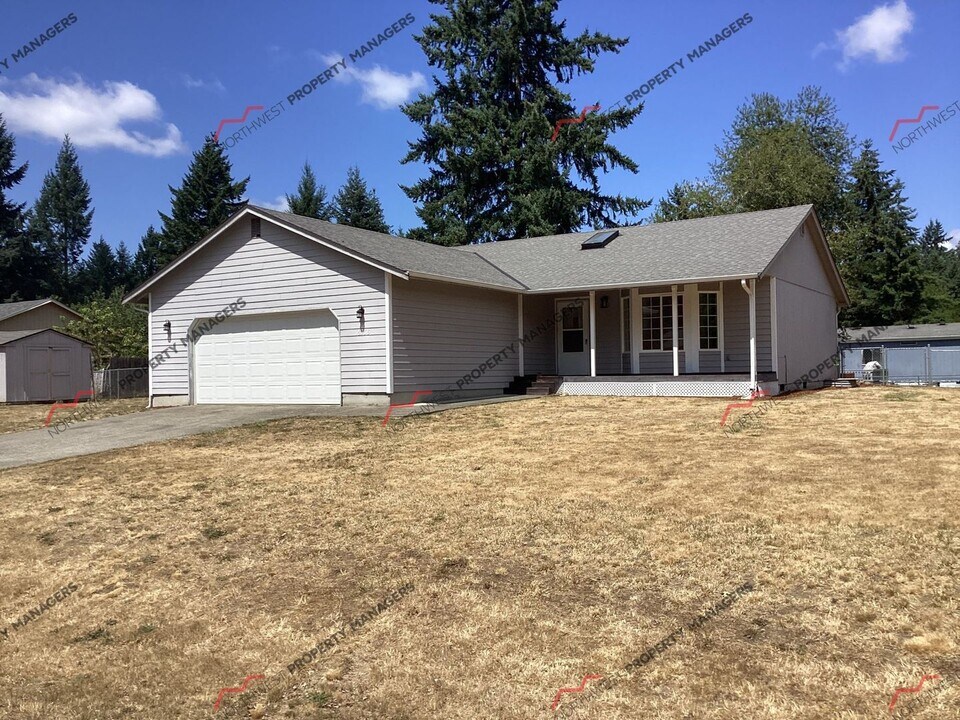 16238 83rd Ct SE in Yelm, WA - Building Photo