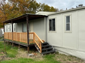 84532 OR-11 in Milton-Freewater, OR - Foto de edificio - Building Photo