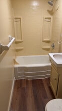 54 High St in Naugatuck, CT - Building Photo - Building Photo