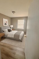 1735 Delano Ave, Unit 1 Bedroom in Memphis, TN - Building Photo