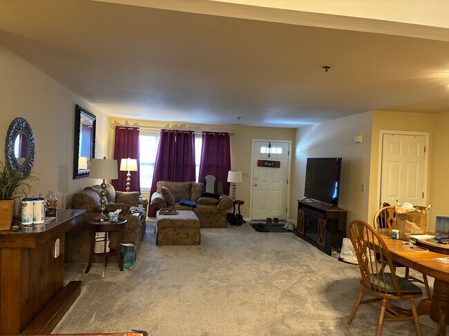 112 Willow St, Unit 1-3