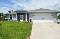 417 SW 19th Ln in Cape Coral, FL - Building Photo - Building Photo