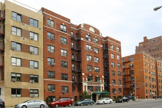 425 Central Park W in New York, NY - Building Photo - Building Photo