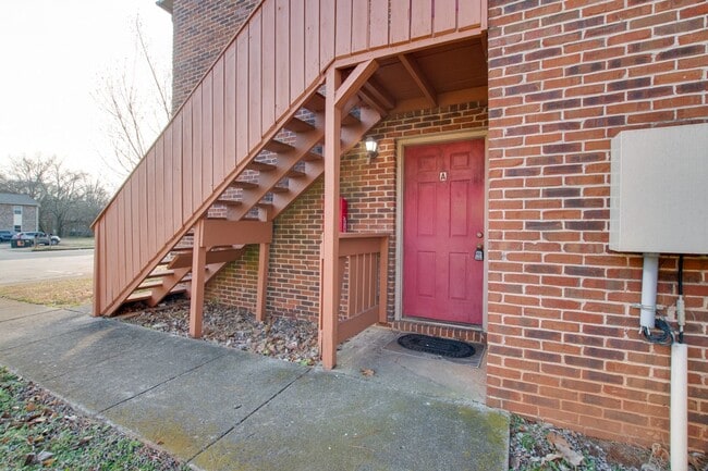 4914 Cotton Row NW in Huntsville, AL - Building Photo - Building Photo