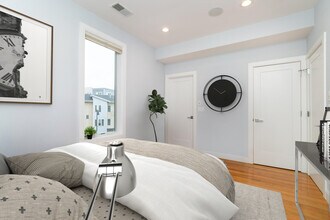 275 Old Colony Ave, Unit #12 in Boston, MA - Building Photo - Building Photo