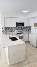 11050 SW 196th St, Unit 205 in Cutler Bay, FL - Building Photo - Building Photo