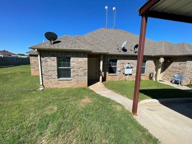 285 Harmony Rd in Weatherford, TX - Building Photo - Building Photo