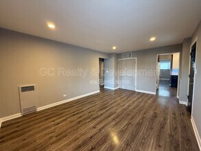 829 S Monroe St in Hinsdale, IL - Building Photo - Building Photo