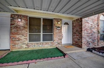 6020 Whitley Rd in Watauga, TX - Building Photo - Building Photo