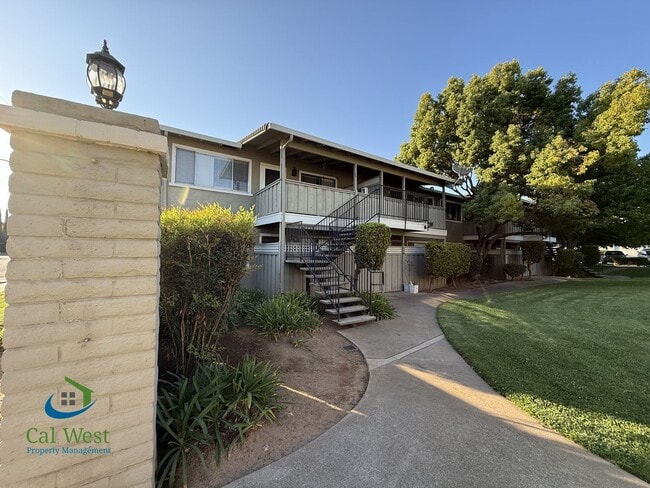 1231 Juniper Dr in Gilroy, CA - Building Photo - Building Photo