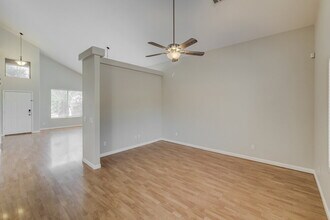 16206 N 162nd Dr in Surprise, AZ - Foto de edificio - Building Photo