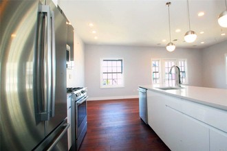 61 Bryant Ave-Unit -313 in Roslyn, NY - Building Photo - Building Photo