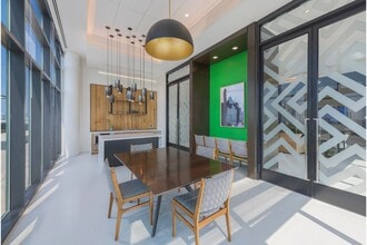 4040 Wilson in Arlington, VA - Foto de edificio - Building Photo