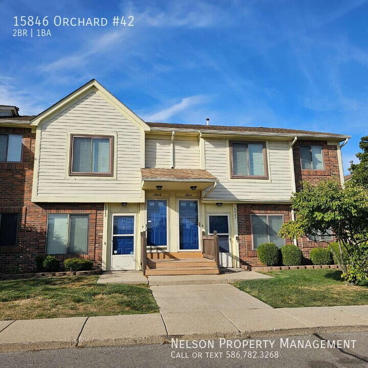 15846 Orchard Ln in Roseville, MI - Building Photo
