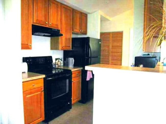 9902 Boysenberry Way, Unit #282 in Montgomery Village, MD - Building Photo - Building Photo