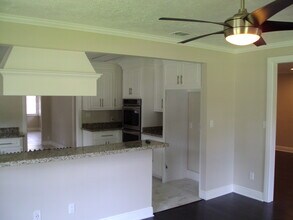 2490 Harrison Ave in Beaumont, TX - Building Photo - Building Photo