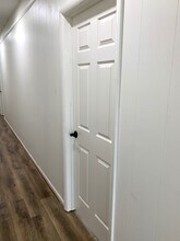 19 W Washington St Apt 3, Unit Apartment 3 in Athens, OH - Building Photo - Building Photo