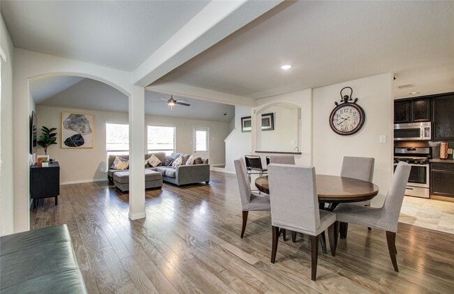 3306 Inverness Path Lane