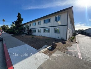 696casa in Monterey, CA - Foto de edificio - Interior Photo