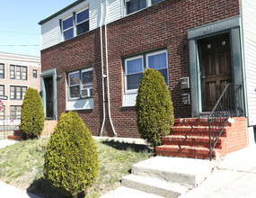 637-639 Myrtle St in Elizabeth, NJ - Building Photo - Building Photo