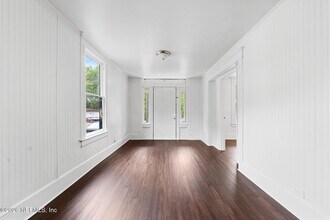 1052 E 10th St in Jacksonville, FL - Building Photo - Building Photo