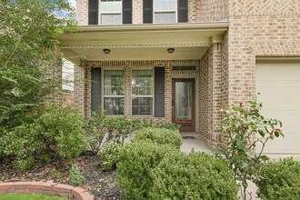 10009 Boulder Bend Ln in Brookshire, TX - Foto de edificio - Building Photo