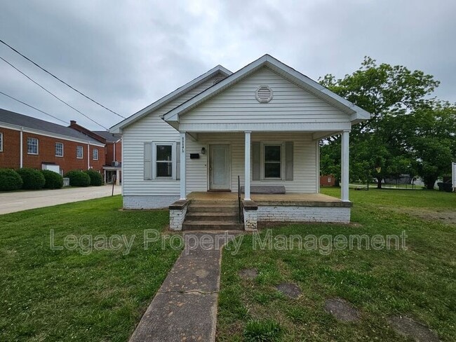 property at 1114 Donovan St