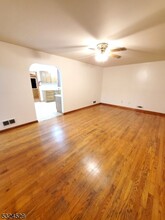 103 Lake Ct in Piscataway, NJ - Building Photo - Building Photo