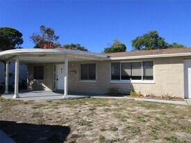 3227 Darlington Rd in Holiday, FL - Building Photo