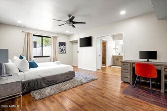 6547 E Voltaire Ave in Scottsdale, AZ - Building Photo - Building Photo