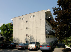 Chestnut Hill Apartments in Columbus, OH - Building Photo - Building Photo