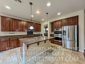 802 Morning Dove Ln in Rocklin, CA - Building Photo - Building Photo