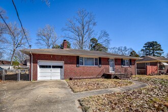 1346 Linden Ave in Chesapeake, VA - Building Photo - Building Photo