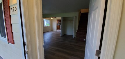 755 Akron Blvd in Kent, OH - Building Photo - Building Photo
