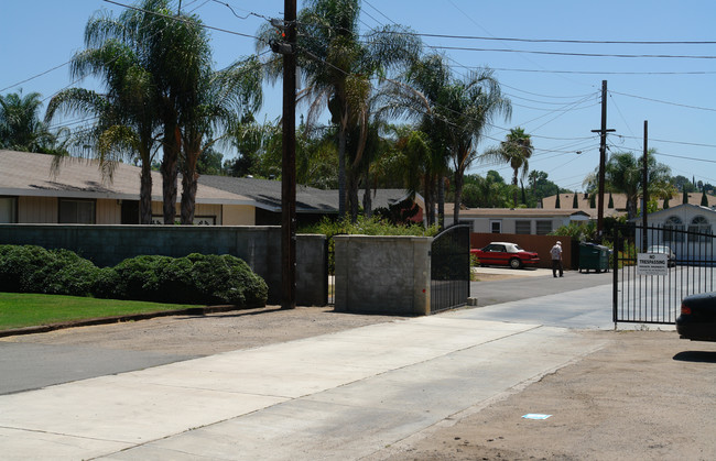 12029 Royal Rd in El Cajon, CA - Building Photo - Building Photo