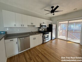 345 Border St, Unit 1 in Boston, MA - Building Photo