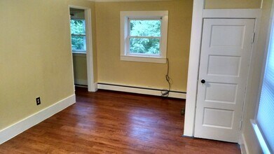 67 Highland Ave in Milford, NH - Building Photo - Building Photo