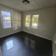 1318 E Donald St in South Bend, IN - Building Photo - Building Photo