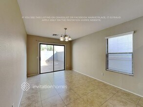 8852 E Plana Ave in Mesa, AZ - Foto de edificio - Building Photo