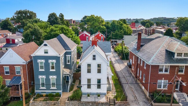 property at 835 Isabella St
