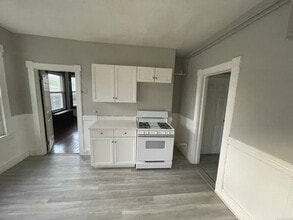 989-991 Capitol Ave, Unit Floor 3 in Hartford, CT - Building Photo - Building Photo