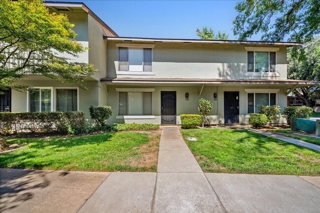 property at 8828 La Riviera Dr