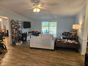 1119 CCC Rd in Sneads Ferry, NC - Building Photo - Building Photo