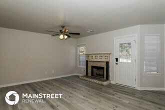 1055 Field View Dr in Mcdonough, GA - Foto de edificio - Building Photo