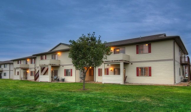 Amberwood Apartments in Norfolk, NE - Building Photo - Building Photo